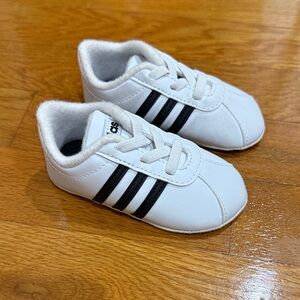 Adidas VL Court 2.0 Crib baby shoes Size 3